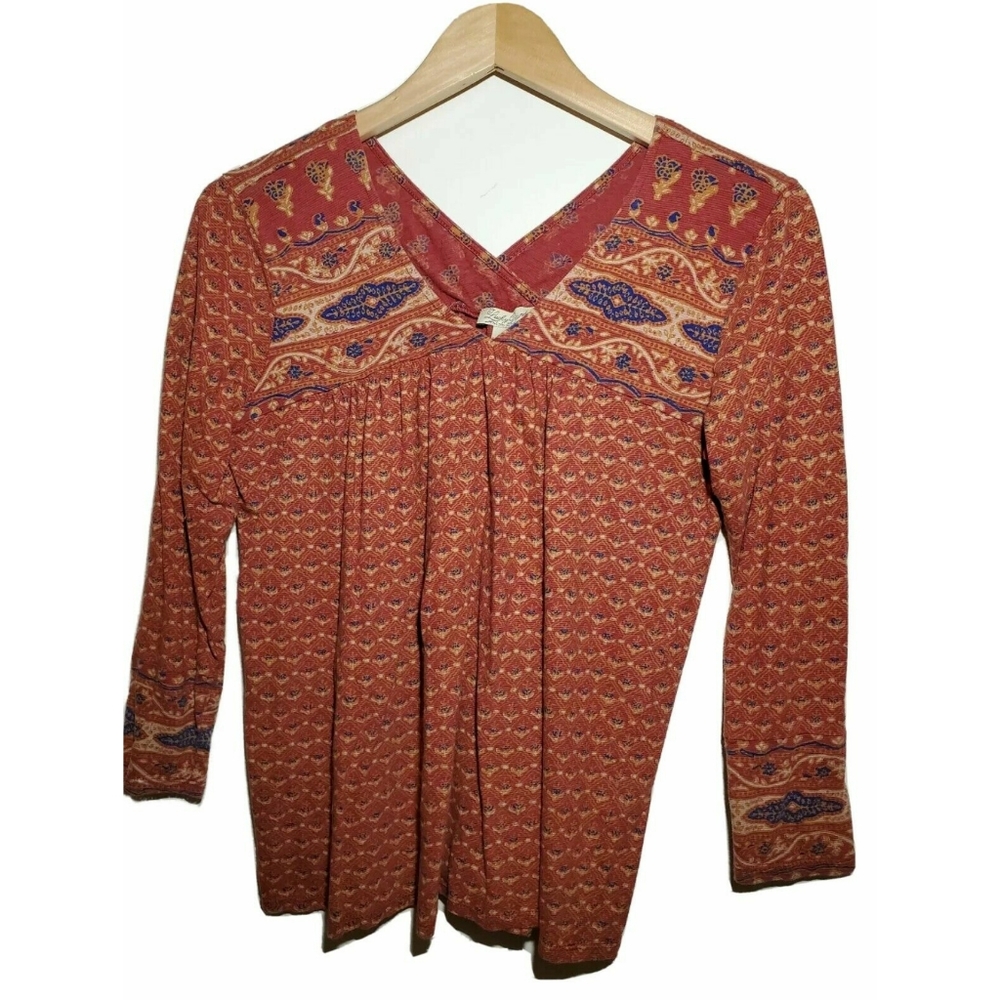 Lucky Brand Live in Love V Neck Shirt, Small